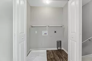 5633 Renner Rd, Columbus, OH 43228 - Photo 28