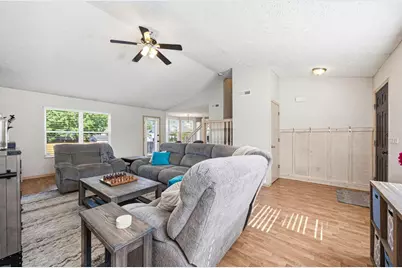 2197 Brookbank Drive, Grove City, OH 43123 - Photo 4