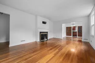 886 S Roosevelt Ave, Columbus, OH 43209 - Photo 4