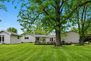6375 W Mohican Dr, Powell, OH 43065 - Photo 1