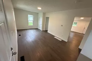 1953 Todd Ave, Columbus, OH 43207 - Photo 4