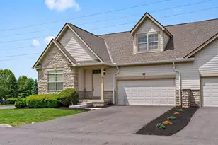 9945 Juliana Cir, Powell, OH 43065 - Photo 2