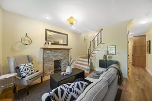 978 Highland St, Columbus, OH 43201 - Photo 6