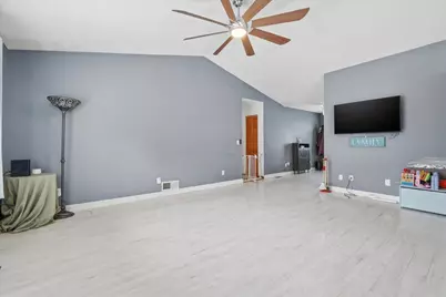 749 Country Club Drive, Howard, OH 43028 - Photo 8