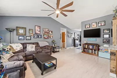 749 Country Club Drive, Howard, OH 43028 - Photo 6