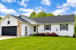749 Country Club Dr, Howard, OH 43028 - Photo 1