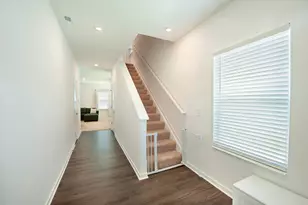 1698 Lewes Castle Dr, Grove City, OH 43123 - Photo 6