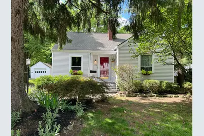 175 W Weisheimer Road, Columbus, OH 43214 - Photo 1