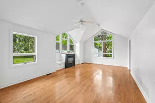 175 W Weisheimer Rd, Columbus, OH 43214 - Photo 4