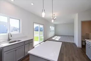 2205 Cloud View Ct, Marysville, OH 43040 - Photo 8