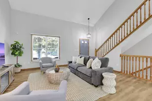 8578 Smokey Hollow Dr, Lewis Center, OH 43035 - Photo 4