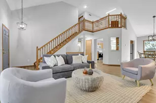8578 Smokey Hollow Dr, Lewis Center, OH 43035 - Photo 2