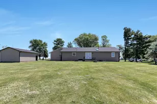 8025 Fosnaugh School Rd SW, Stoutsville, OH 43154 - Photo 24