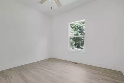 5140 Marietta Avenue, Buchtel, OH 45716 - Photo 32