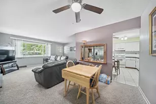 390 Dunbarton Rd, Columbus, OH 43230 - Photo 6