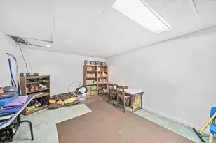 390 Dunbarton Rd, Columbus, OH 43230 - Photo 16