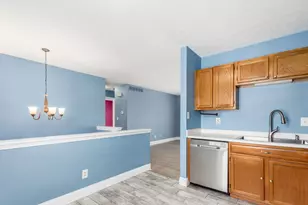 2253 Autumn Village Ct, Columbus, OH 43223 - Photo 10