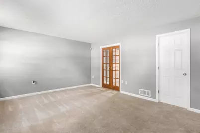 2253 Autumn Village Court, Columbus, OH 43223 - Photo 24