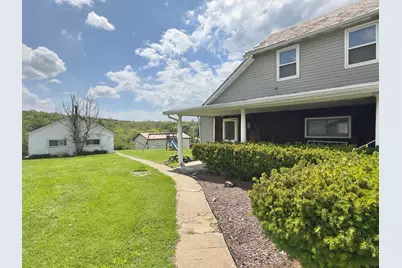 202 Ball Street, New Straitsville, OH 43766 - Photo 2