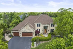 10549 Churchill Dr, Powell, OH 43065 - Photo 1