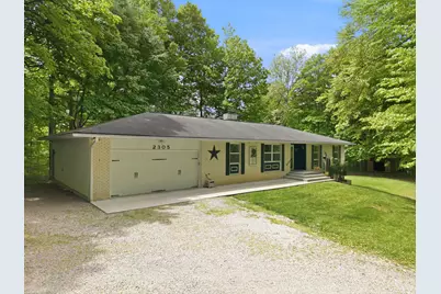 2305 Ivy Lane NE, Lancaster, OH 43130 - Photo 1