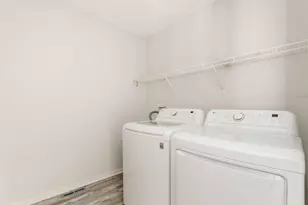 1240 Onaway Ct, Columbus, OH 43228 - Photo 18
