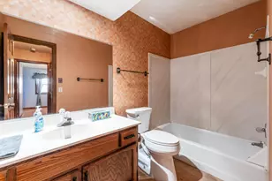 866 W Locust St, Newark, OH 43055 - Photo 24
