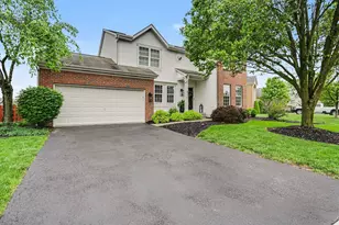 8376 Almond Park Dr, Blacklick, OH 43004 - Photo 2