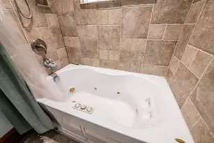 154 E Kelso Rd, Columbus, OH 43202 - Photo 22