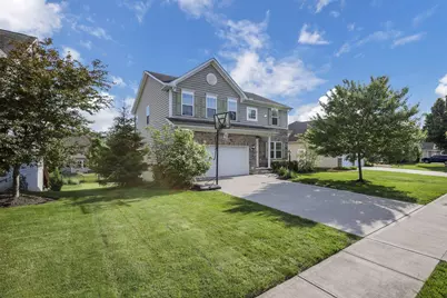 237 Blue Jacket Circle, Pickerington, OH 43147 - Photo 2