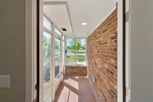 270 Huber Village Blvd, Westerville, OH 43081 - Photo 6