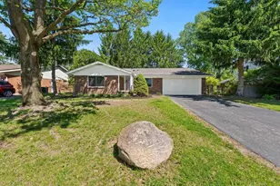 270 Huber Village Blvd, Westerville, OH 43081 - Photo 2