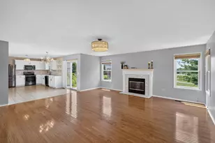 1658 Geranium Dr, Lewis Center, OH 43035 - Photo 4