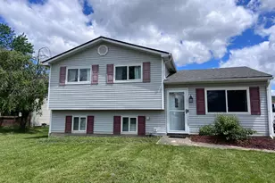 5888 Starcrest Dr, Galloway, OH 43119 - Photo 1