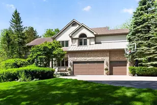 9750 Erin Woods Dr, Dublin, OH 43017 - Photo 4