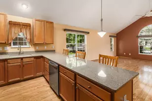 6993 Greensview Village Dr, Canal Winchester, OH 43110 - Photo 12