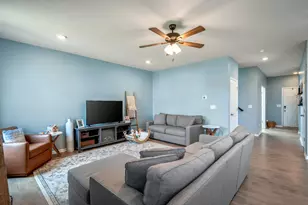 201 Ellington Blvd SW, Granville, OH 43023 - Photo 8