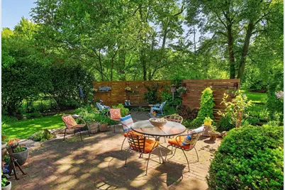 1915 Brandywine Drive, Columbus, OH 43220 - Photo 2