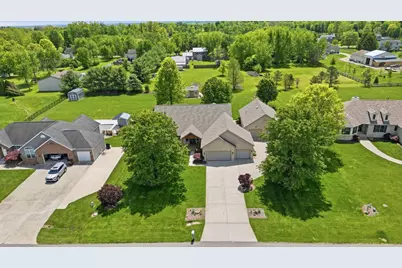 77 Millstone Circle, Pataskala, OH 43062 - Photo 2