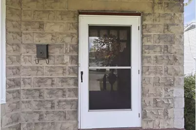 805 Briar Avenue, Washington Court House, OH 43160 - Photo 8