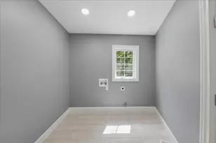 415 Glen Echo Cir, Columbus, OH 43202 - Photo 28