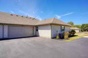 117 Pioneer Cir, Pickerington, OH 43147 - Photo 6