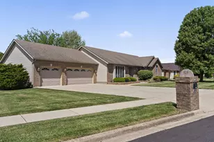 525 Burdick Dr, Washington Court House, OH 43160 - Photo 2