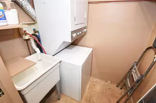 1620 E Broad St, Columbus, OH 43203 - Photo 26