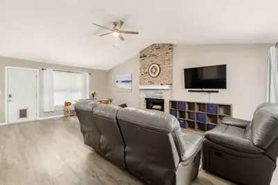 1385 Hackworth Street, Columbus, OH 43207 - Photo 10