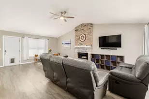 1385 Hackworth St, Columbus, OH 43207 - Photo 10