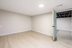 1919 Ward Rd, Columbus, OH 43224 - Photo 22