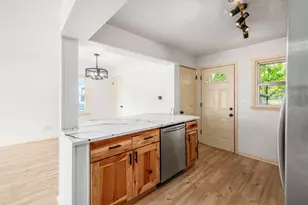 3285 Towers Ct S, Columbus, OH 43227 - Photo 14