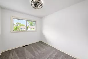 3285 Towers Ct S, Columbus, OH 43227 - Photo 20