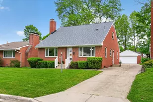 154 Desantis Dr, Columbus, OH 43214 - Photo 2